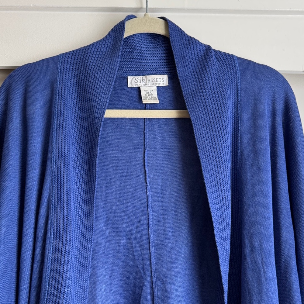 DVF Silk Assets Blue Women's Sweater Large 100% Silk - Picture 3 of 8